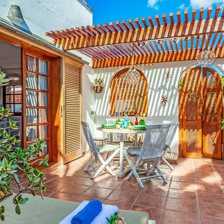 Sleeps 4 With Pool Air Con And Wifi Villa